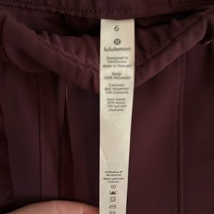 Lululemon on the right track pant